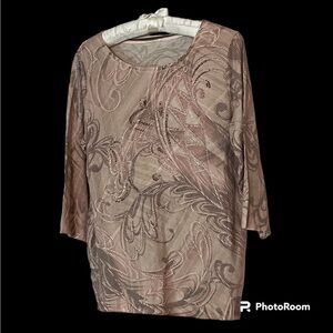 Chicos 3/4 sleeve shirt sz L embellished front design easy fit jersey style